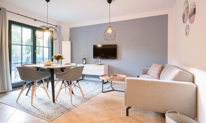 Neuhaus Appartement | Ferienwohnung Lee Ost 2 2