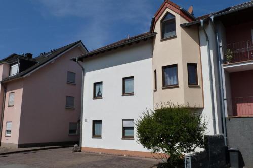 Igel Appartement | Ferienwohnung Lore