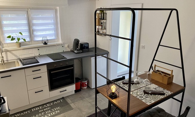 Ingwiller Appartement | Ferienwohnung mit Garten Inkl. Frühstück im Elsass