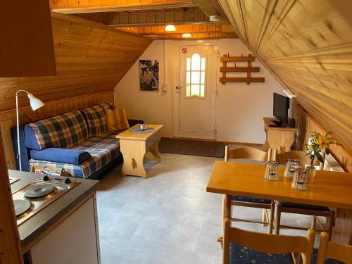 Triebischtal Appartement | Ferienwohnung mit Sonnenterrasse, Monteursunterkunft, Gästewohnung