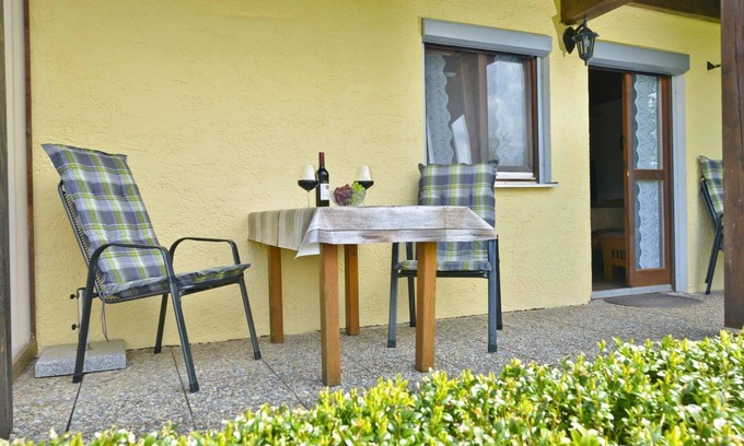 Arnbruck Appartement | Ferienwohnung mit Terrasse und Kostenfreiem Wlan