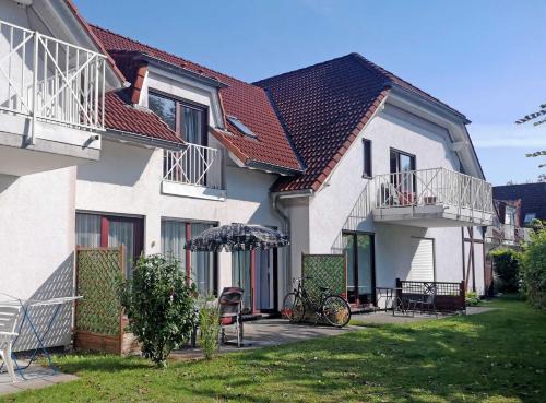 Gustow Maison | Ferienwohnung mit Terrasse