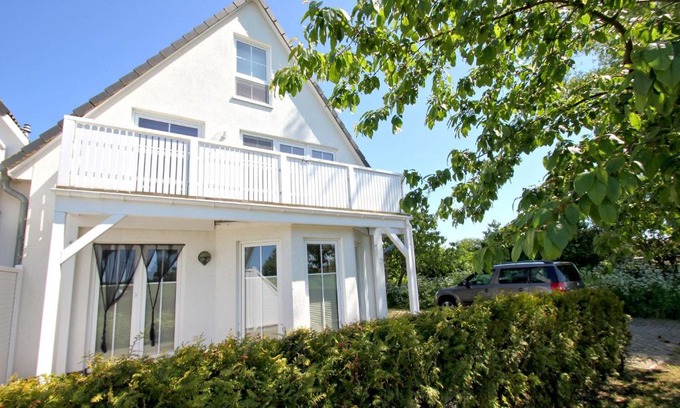 Breege Appartement | Ferienwohnung Neptun FeWo 01 - Terrasse, Garten