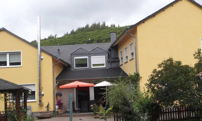 Mertesdorf Appartement | Ferienwohnung Remise - apartment/apartment, shower or bath, WC, 2 bedrooms