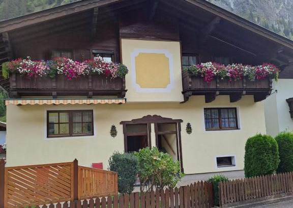 Huettschlag Appartement | Ferienwohnung Rohrmoser mit 2 Schlafzimmern