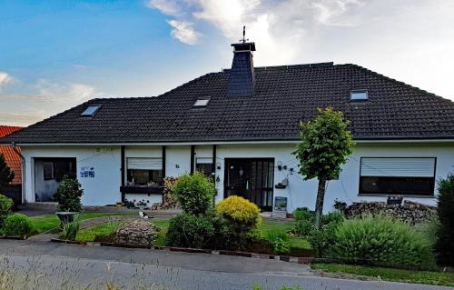 Vlotho Appartement | Ferienwohnung Rosenpflanzer