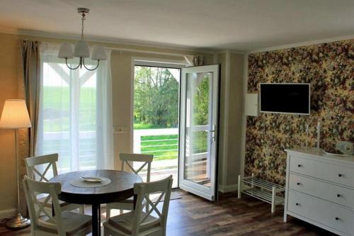 Velgast Appartement | Ferienwohnung Rosengarten am Pfarrgarten Starkow