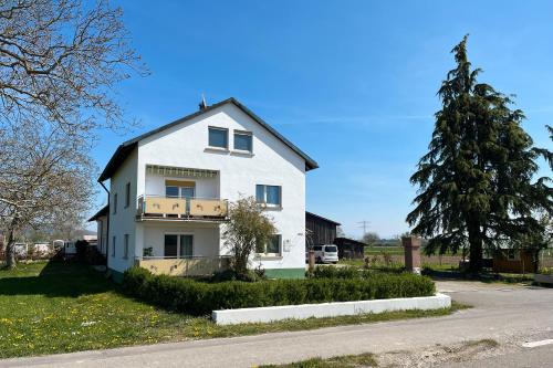 Breisach Appartement | Ferienwohnung Schwarzwaldblick