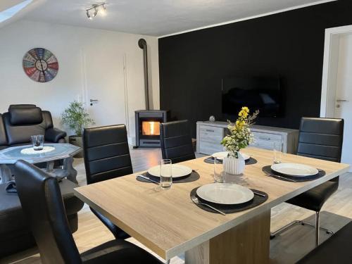 Lennestadt Appartement | Ferienwohnung Sauerlandherz