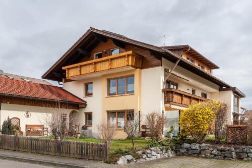 Schraden Appartement | Ferienwohnung Schloßberg