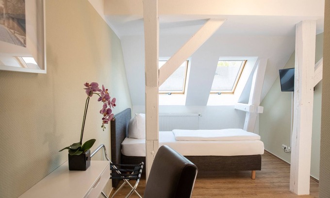 Guestrow Appartement | Ferienwohnung "schlossblick" im Hotel am Schlosspark