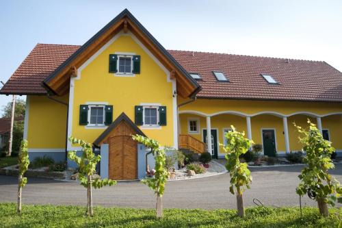 Kaindorf an der Sulm Appartement | Ferienwohnung Schulter