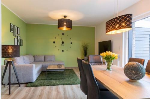 Barssel Appartement | Ferienwohnung Sonnenstrahl am Harkebrügger See mit Sauna
