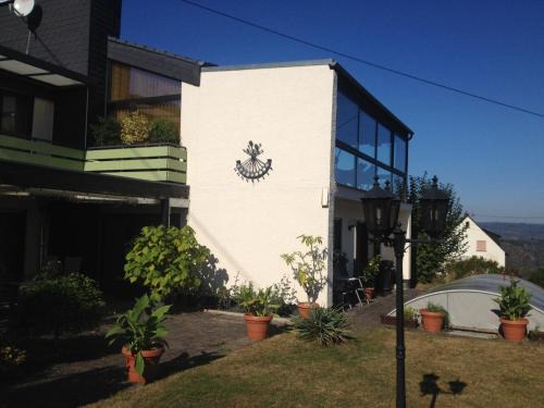 Mainz-Bingen Maison | Ferienwohnung SONNENUHR