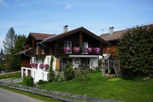 Obermaiselstein Appartement | Ferienwohnung Stuimändle