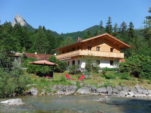 Kreuth Appartement | Ferienwohnung Tegernsee,Fam Schneider, Kreuth-Grüneck