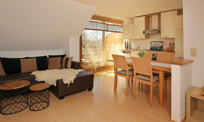 Oberrotweil Appartement | Ferienwohnung Typ 2, 60 qm mit Balkon und 2 Schlafzimmern für max. 4 Personen
