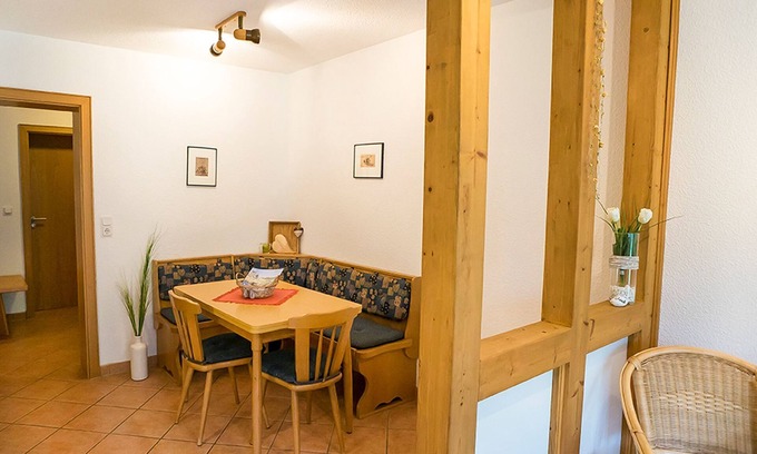 Kickenbach Appartement | Ferienwohnung Typ B Hofgarten, 67qm, 1 Wohn/-schlafzimmer, Max. 4 Erwachsene + 1 Kind