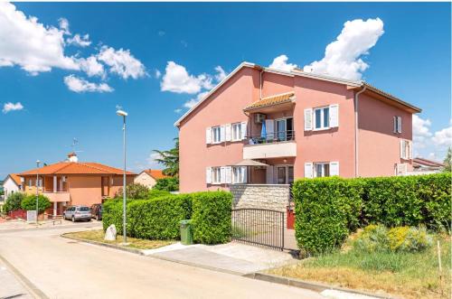Dajla Appartement | Ferienwohnung Villa Pinta Mit Großem Garten