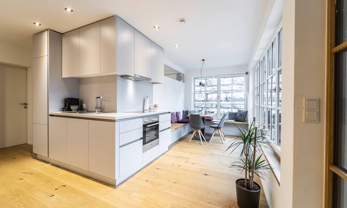 Waging am See Appartement | Ferienwohnung "Waldrose" mit 58 m², bis 4 Personen, Souterrain