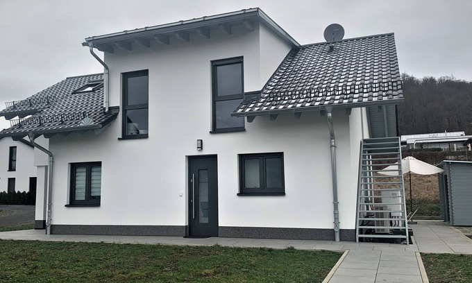 Scheid Appartement | Ferienwohnung Waldblick