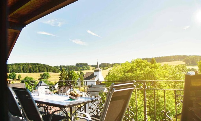 Dahlem Appartement | Ferienwohnung Waldblick in der Eifel