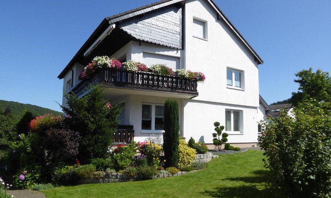 Hoppecke Appartement | Ferienwohnung Waltraud