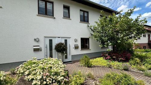 Hochspeyer Appartement | Ferienwohnung Weltachs