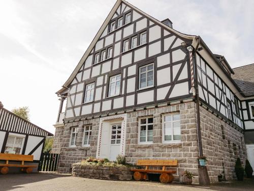 Niederberndorf Appartement | Ferienwohnung Wennetal