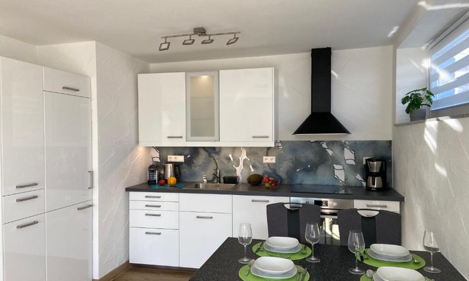 Lunebach Appartement | Ferienwohnung Zur alten Dorfschule