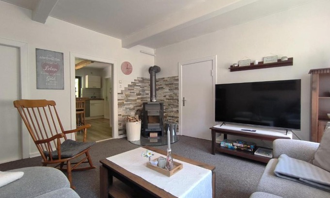 Dorpstedt Appartement | Ferienwohnung zwischen den Meeren - schöne und gemütliche FeWo mit Garten