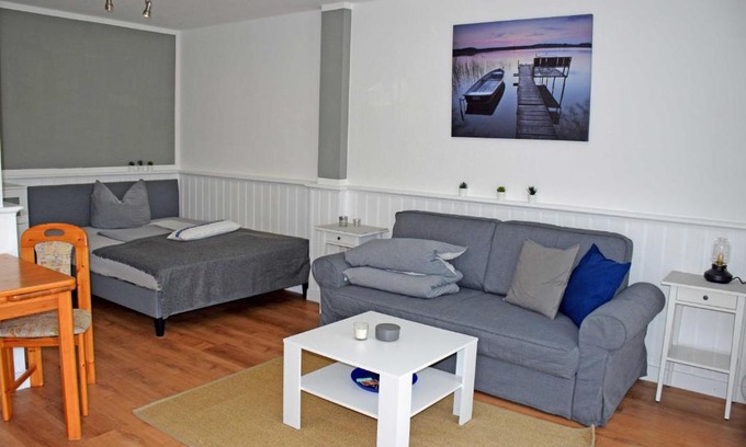 Altefaehr Appartement | Ferienwohnungen am Wald mit Strand