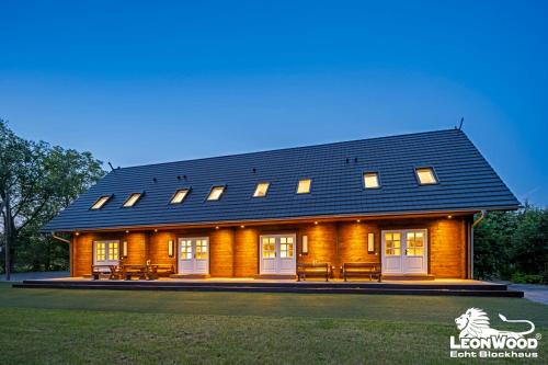 Burg Maison | Ferienwohnungen an der Hauptspree