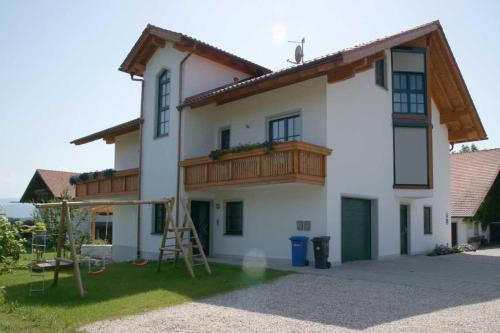 Saaldorf-Surheim Maison | Ferienwohnungen auf dem Paulbauernhof