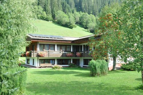 Elbigenalp Appartement | Ferienwohnungen Bailom