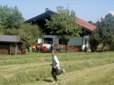 Prien am Chiemsee Appartement | Ferienwohnungen Hötzelsperger
