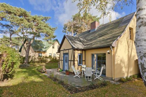 Neuhaus Appartement | Ferienwohnungen direkt am Strand Dierhagen FDZ 620