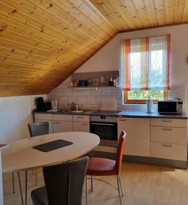Minfeld Appartement | Ferienwohnungen Hock