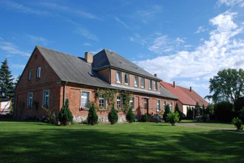 Gnies Maison | Ferienwohnungen im Gutshaus Gnies