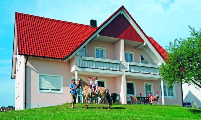 Riedenburg Appartement | Ferienwohnungen Lindlhof
