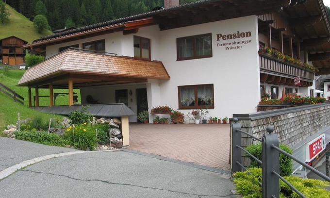 Maria Luggau Appartement | Ferienwohnungen Pension Prünster