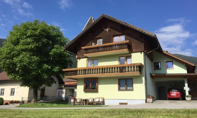 Gassen Appartement | Ferienwohnungen Trattnig - Apartment with balcony