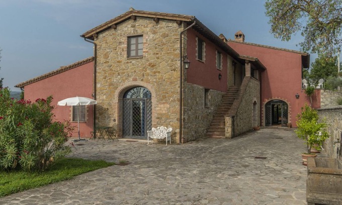 Magione Appartement | Feritoie Apartment