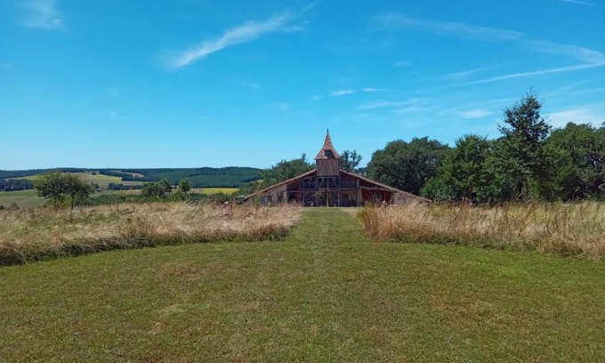 Lavit Lit Et Petit-Déjeuner | Ferme ahoco chambre d'hôtes résidence d'artistes