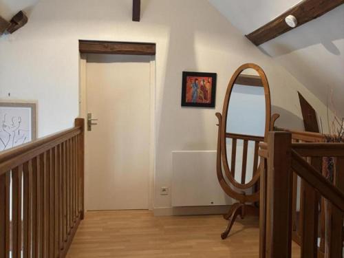 Bourbon-l'Archambault Maison | Fermette rénovée avec jardin clos, animaux acceptés, WiFi et parking - FR-1-489-87