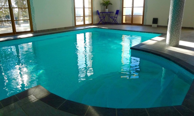 Montbrun-les-Bains Appartement | Appartement à Ferrassières avec jardin commun