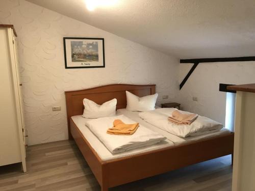 Kroepelin Maison | Fewo 13 Ferienwohnung Ziegenheim auf dem Bauernhof