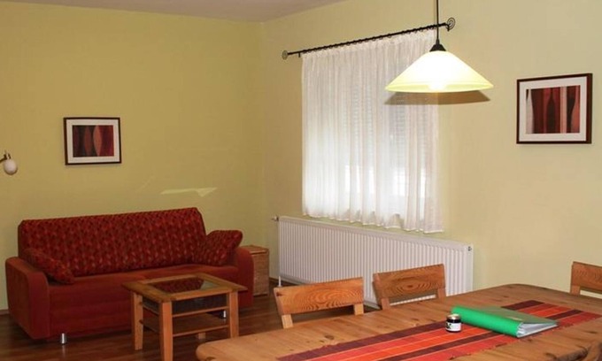 Gols Appartement | Fewo 2 Weinblüte - Ferienhof Weingut Lunzer