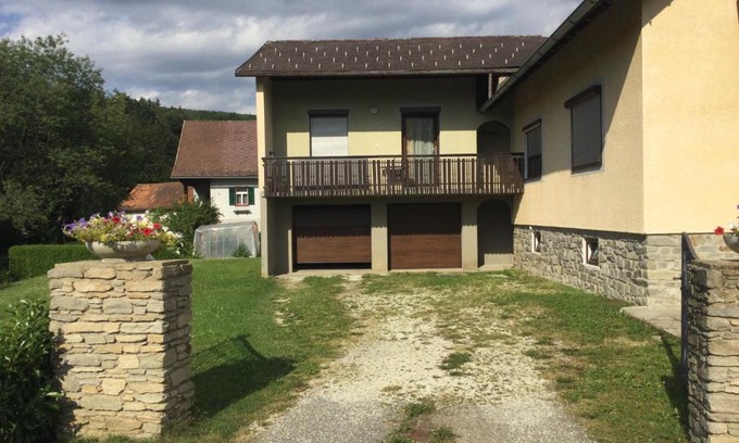 Stubenberg Appartement | FEWO an der Brücke