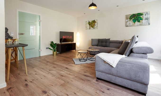 Senheim Appartement | Fewo für die Familie Dachterrasse Trocker/waschmaschine Netflix Jarody